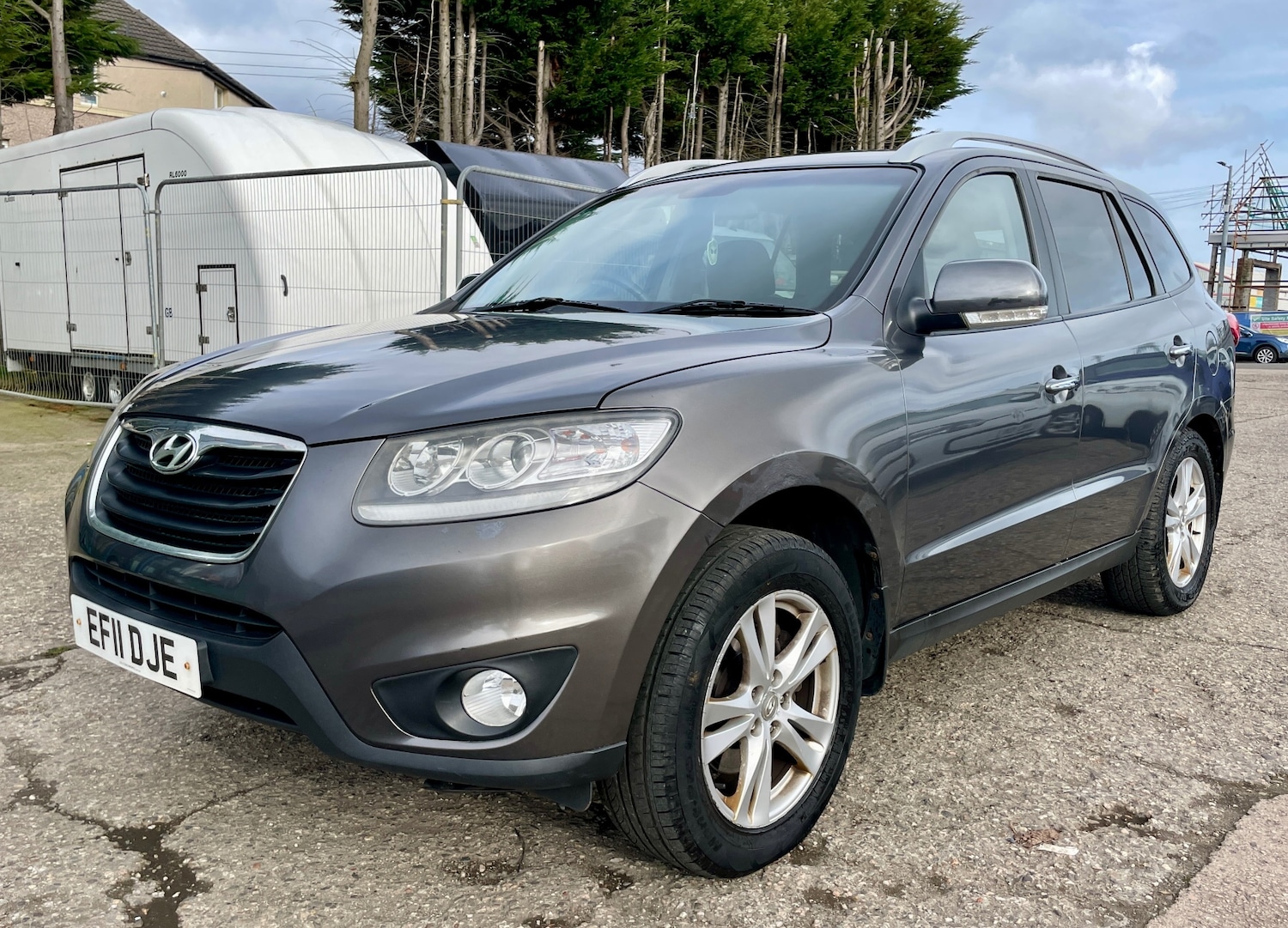 Used Hyundai Santa Fe 2011 for sale - 77690725: Photo 14