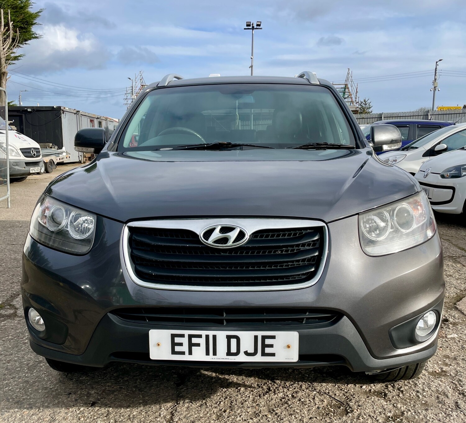 Used Hyundai Santa Fe 2011 for sale - 77690725: Photo 6