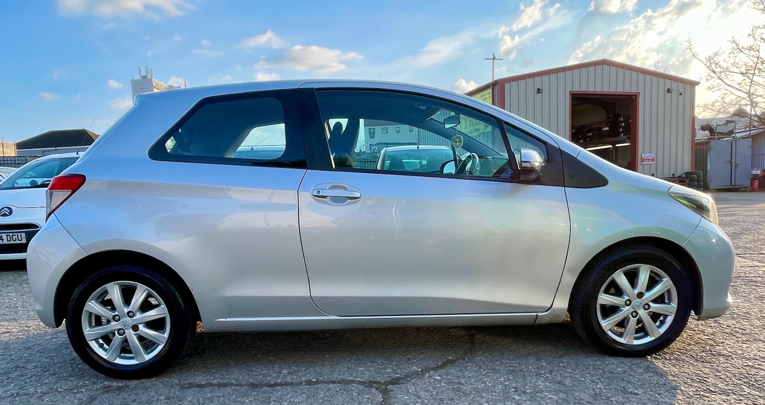 Used Toyota Yaris 2012 for sale - 77776569: Photo 5