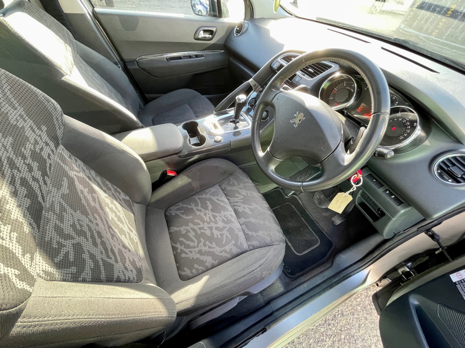 Used Peugeot 3008 2013 for sale - 77778323: Photo 12