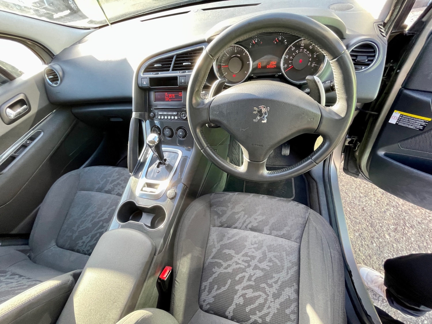 Used Peugeot 3008 2013 for sale - 77778323: Photo 15