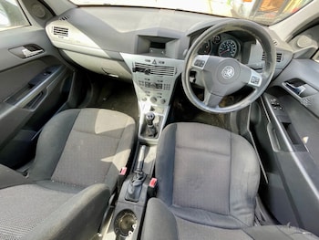 Used Vauxhall Astra 2009 for sale - 75639559: Photo