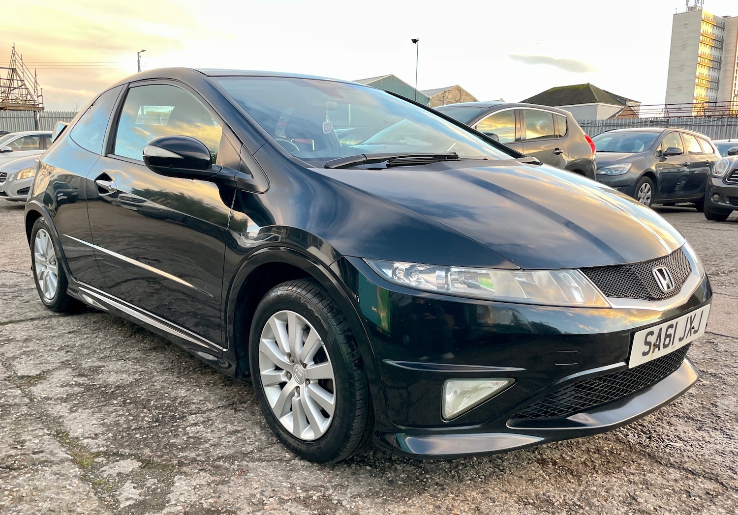 Used Honda Civic 2011 for sale - 76687529: Photo 1