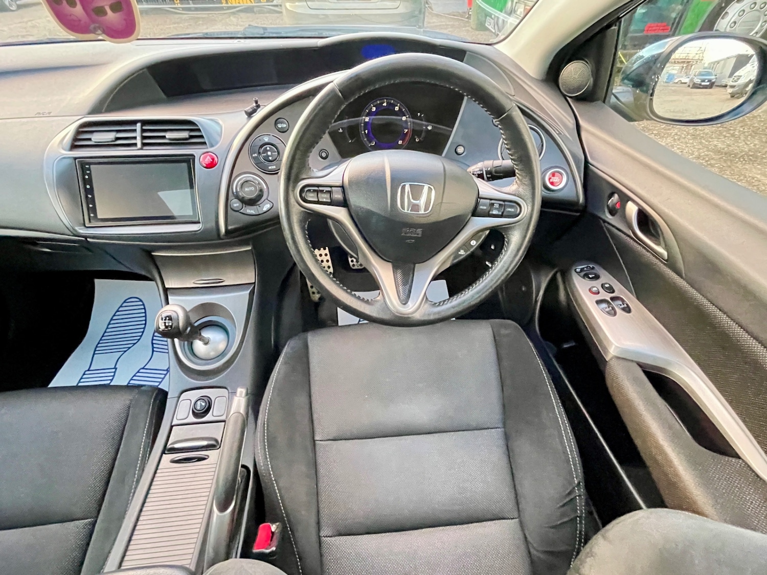 Used Honda Civic 2011 for sale - 76687529: Photo 10