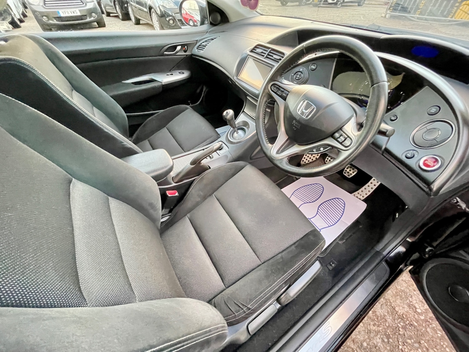 Used Honda Civic 2011 for sale - 76687529: Photo 15