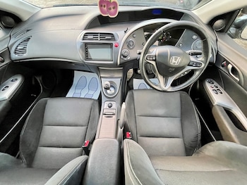 Used Honda Civic 2011 for sale - 76687529: Photo