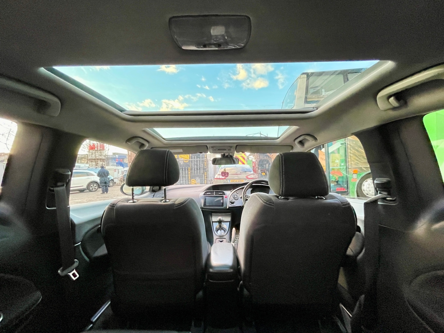 Used Honda Civic 2011 for sale - 76687529: Photo 4