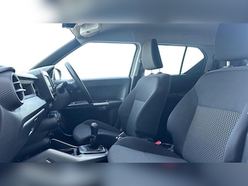 Used Suzuki Ignis 2023 for sale - 79042036: Photo