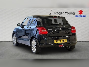 Used Suzuki Swift 2024 for sale - 77529138: Photo