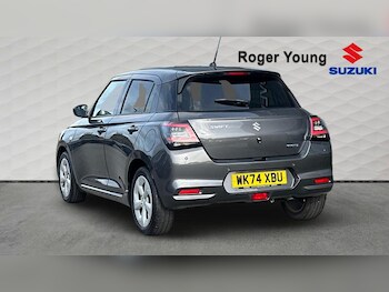 Used Suzuki Swift 2024 for sale - 77301136: Photo