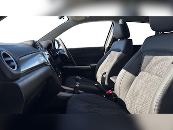 Used Suzuki Vitara 2024 for sale - 77961904: Photo