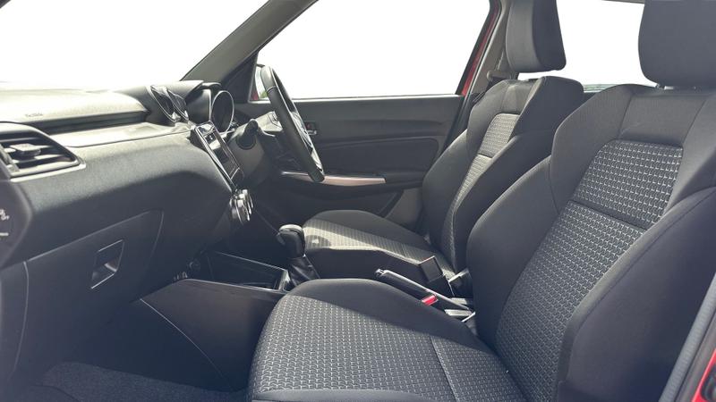 Used Suzuki Swift 2023 for sale - 77301320: Photo 3