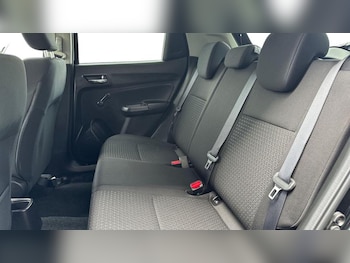 Used Suzuki Swift 2023 for sale - 78270743: Photo