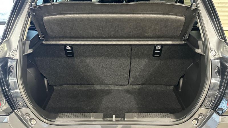 Used Suzuki Swift 2024 for sale - 77301091: Photo 22