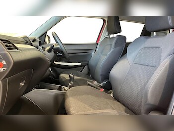 Used Suzuki Swift 2024 for sale - 77301321: Photo