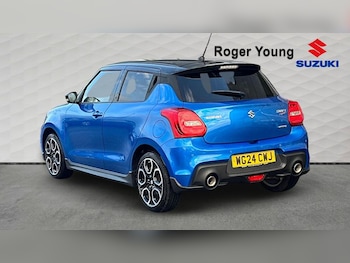 Used Suzuki Swift 2024 for sale - 77301268: Photo