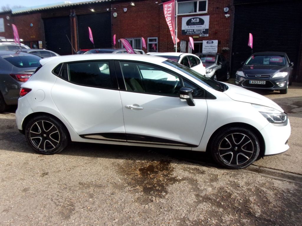 Used Renault Clio 2016 for sale - 77662334: Photo 4