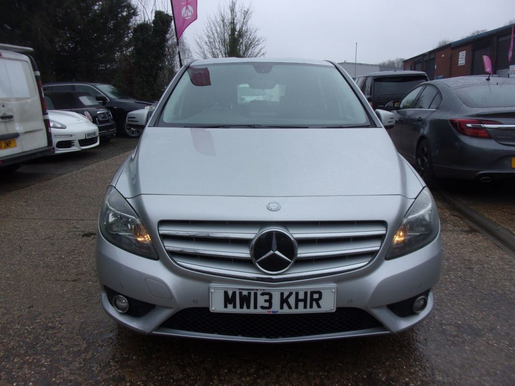 Used Mercedes-Benz B Class 2013 for sale - 77607996: Photo 2
