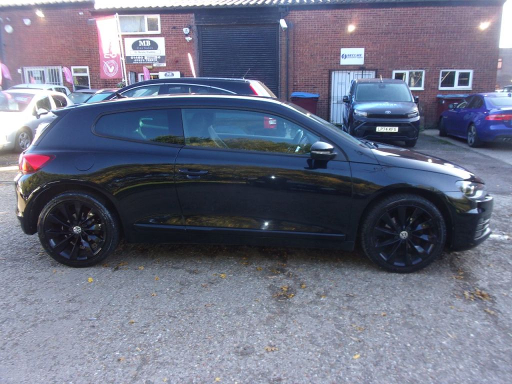 Used Volkswagen Scirocco 2015 for sale - 76363161: Photo 4