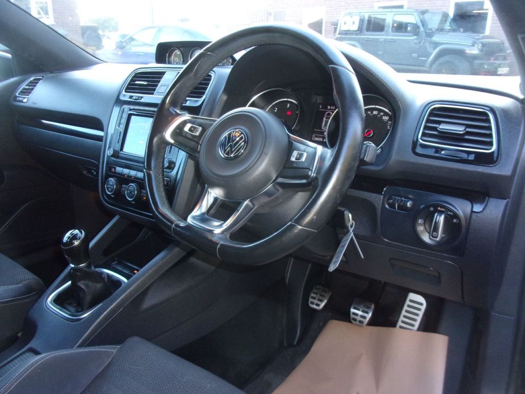 Used Volkswagen Scirocco 2015 for sale - 76363161: Photo 8