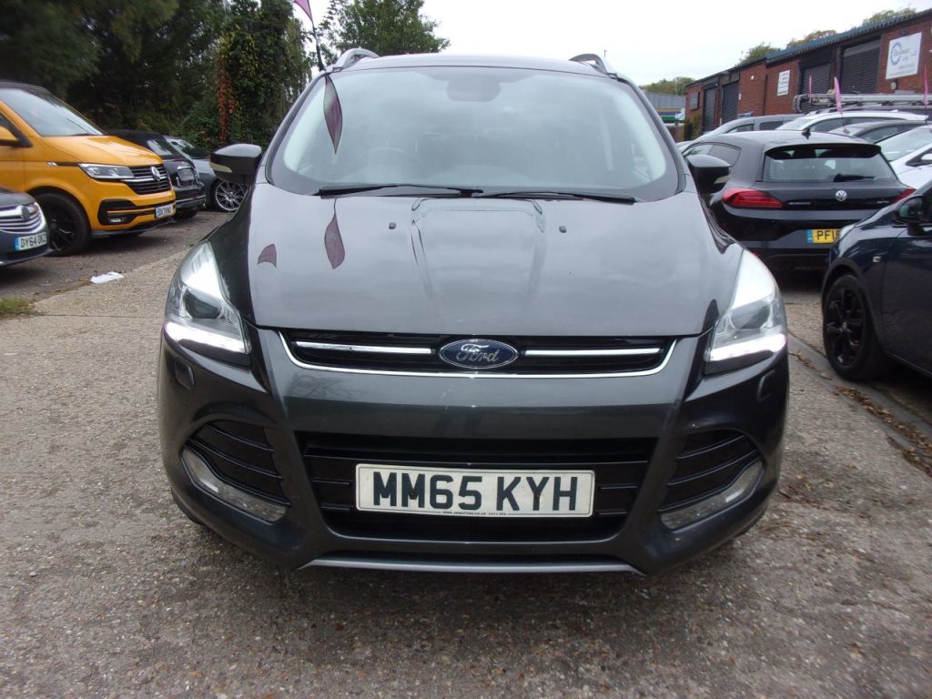 Used Ford Kuga 2015 for sale - 76235205: Photo 2