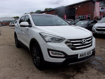 Used Hyundai Santa Fe 2015 for sale - 79736457: Photo