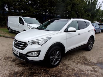Used Hyundai Santa Fe 2015 for sale - 79736457: Photo