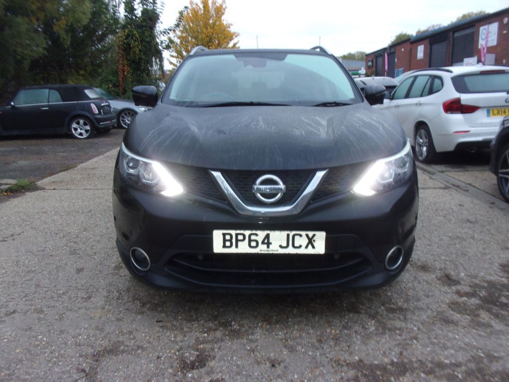 Used Nissan Qashqai 2015 for sale - 76340424: Photo 2
