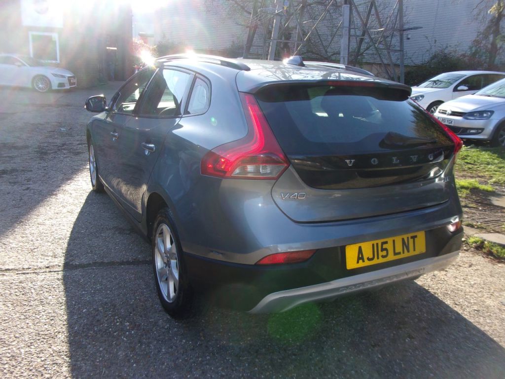 Used Volvo V40 2015 for sale - 76616971: Photo 7