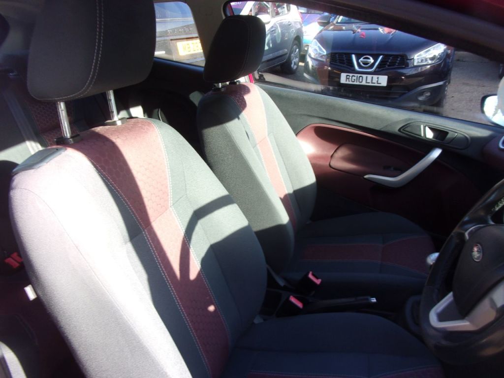 Used Ford Fiesta 2010 for sale - 76603805: Photo 9