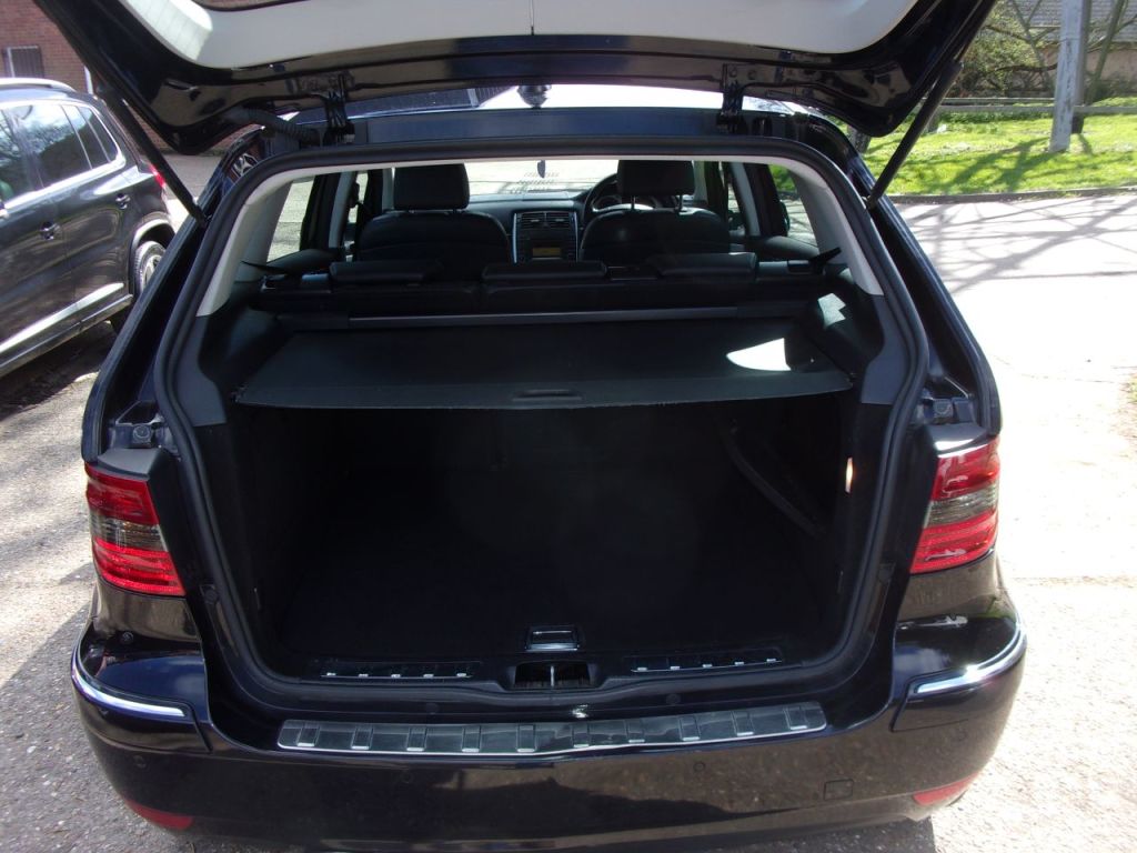 Used Mercedes-Benz B Class 2009 for sale - 78110093: Photo 8