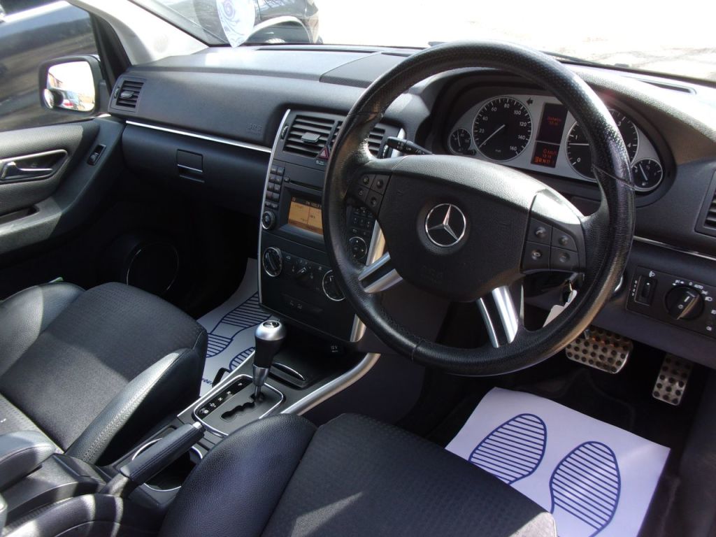 Used Mercedes-Benz B Class 2009 for sale - 78110093: Photo 9