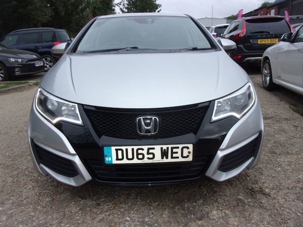 Used Honda Civic 2015 for sale - 75615918: Photo 2