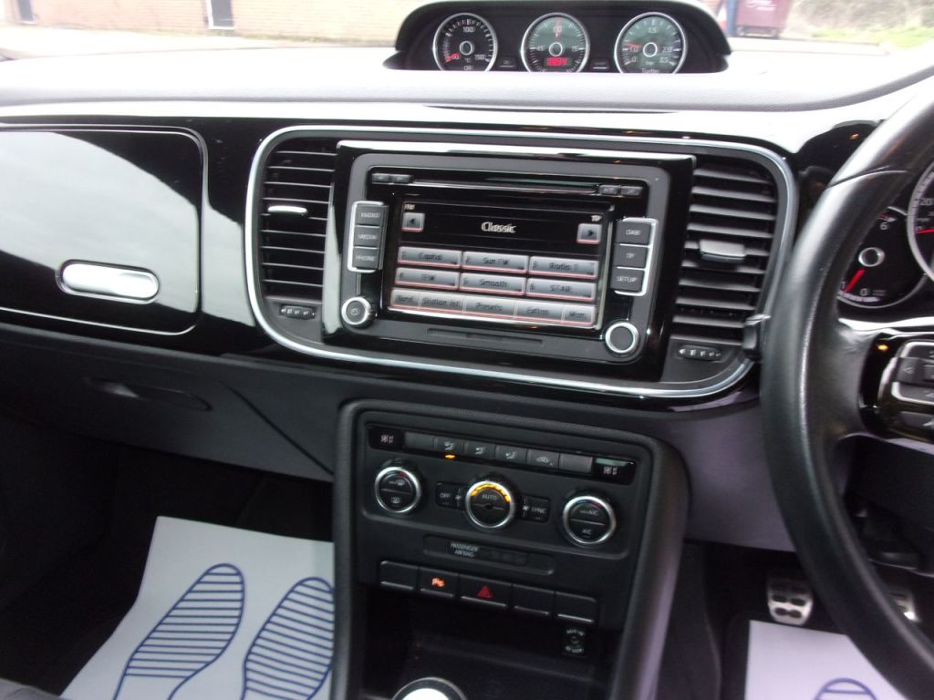 Used Volkswagen Beetle 2014 for sale - 78095738: Photo 10