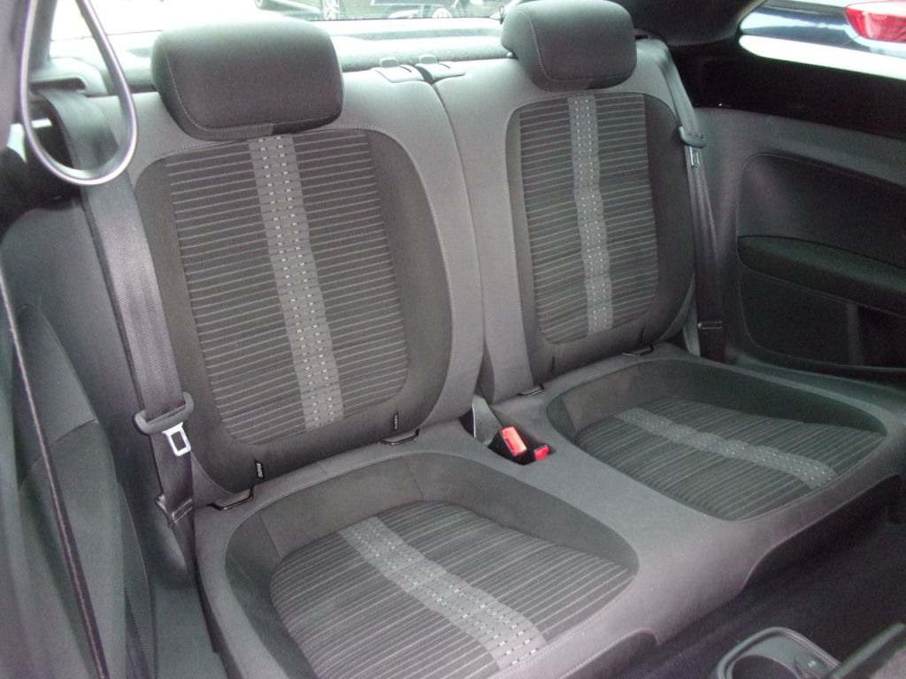 Used Volkswagen Beetle 2014 for sale - 78095738: Photo 12