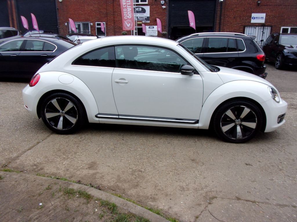 Used Volkswagen Beetle 2014 for sale - 78095738: Photo 4