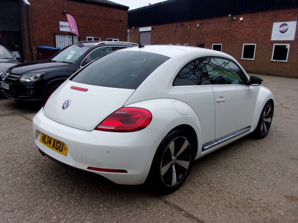 Used Volkswagen Beetle 2014 for sale - 78095738: Photo 5