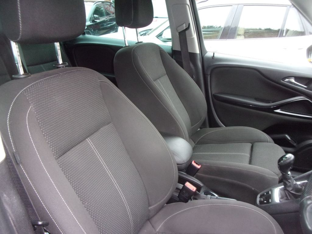 Used Vauxhall Zafira 2015 for sale - 76416375: Photo 10