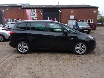 Used Vauxhall Zafira 2015 for sale - 76416375: Photo