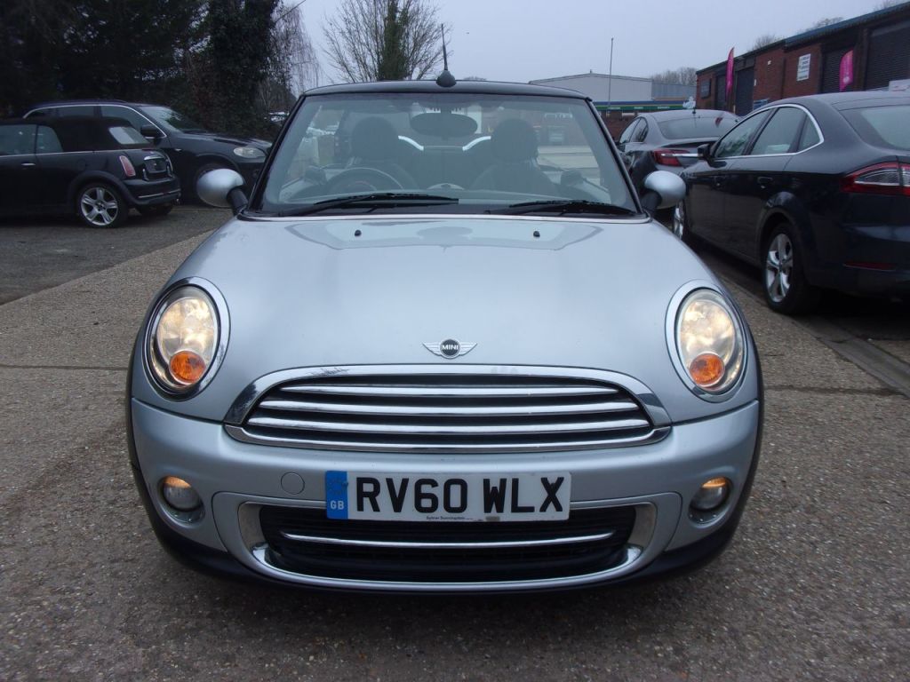 Used MINI Convertible 2010 for sale - 77743100: Photo 2