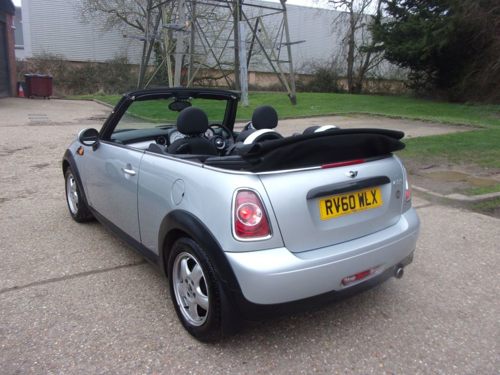 Used MINI Convertible 2010 for sale - 77743100: Photo 7