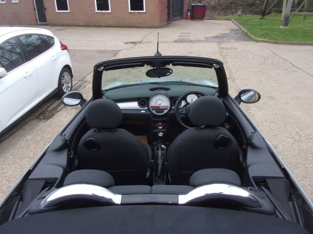 Used MINI Convertible 2010 for sale - 77743100: Photo 8
