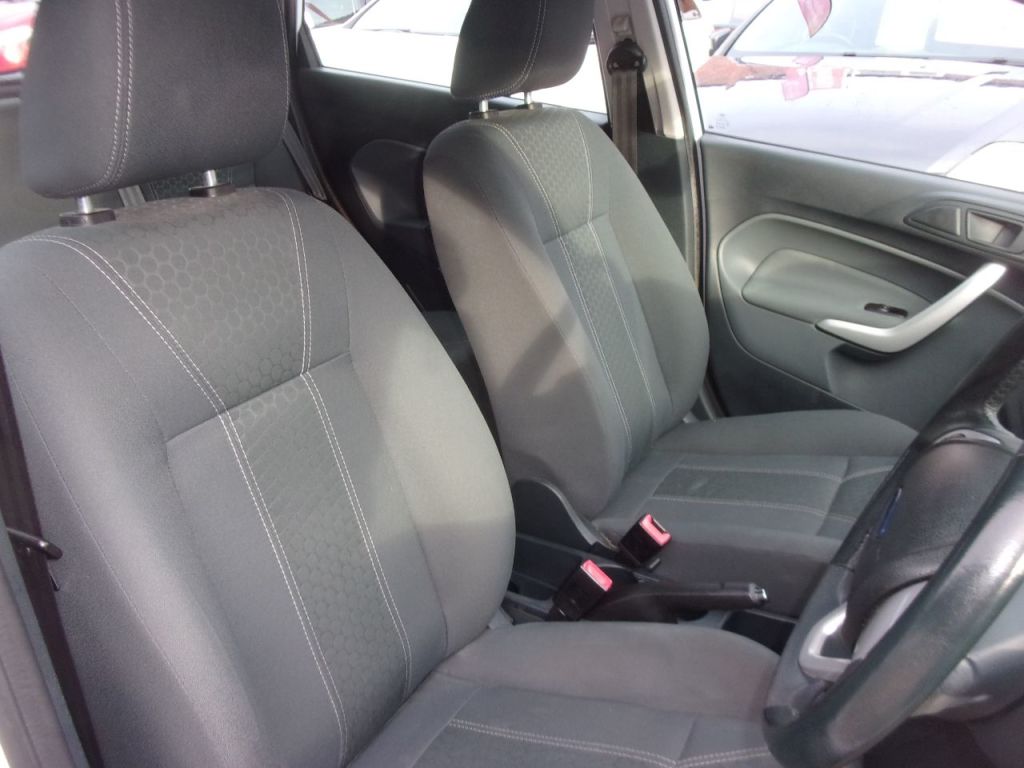Used Ford Fiesta 2011 for sale - 77327558: Photo 9