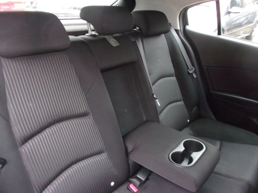 Used Mazda Mazda3 2015 for sale - 77747472: Photo 10