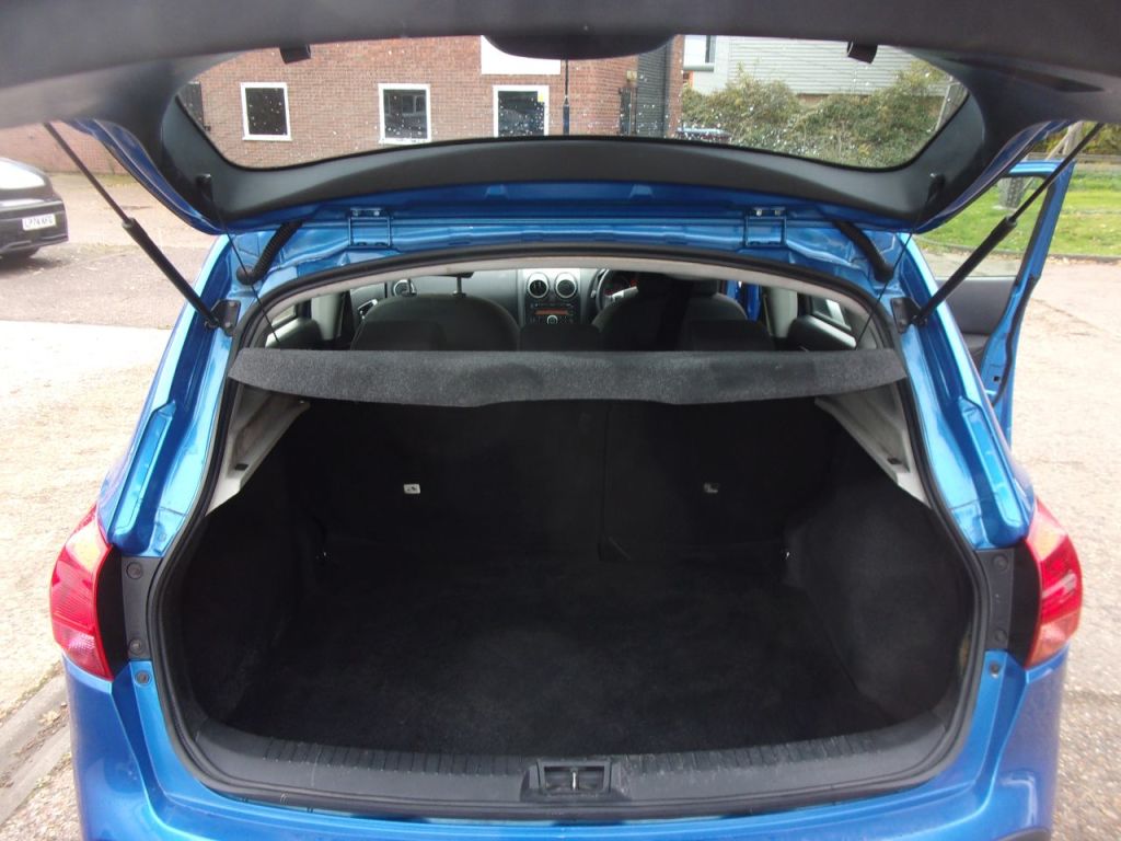 Used Nissan Qashqai 2009 for sale - 76422160: Photo 8