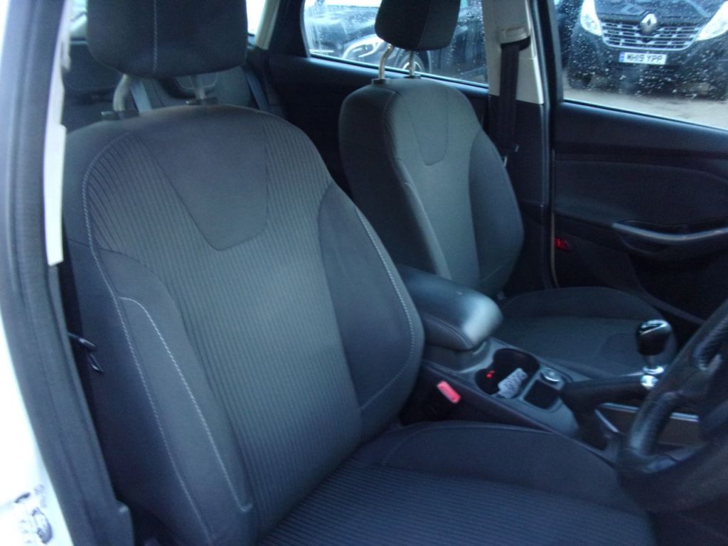 Used Ford Focus 2014 for sale - 77054841: Photo 9