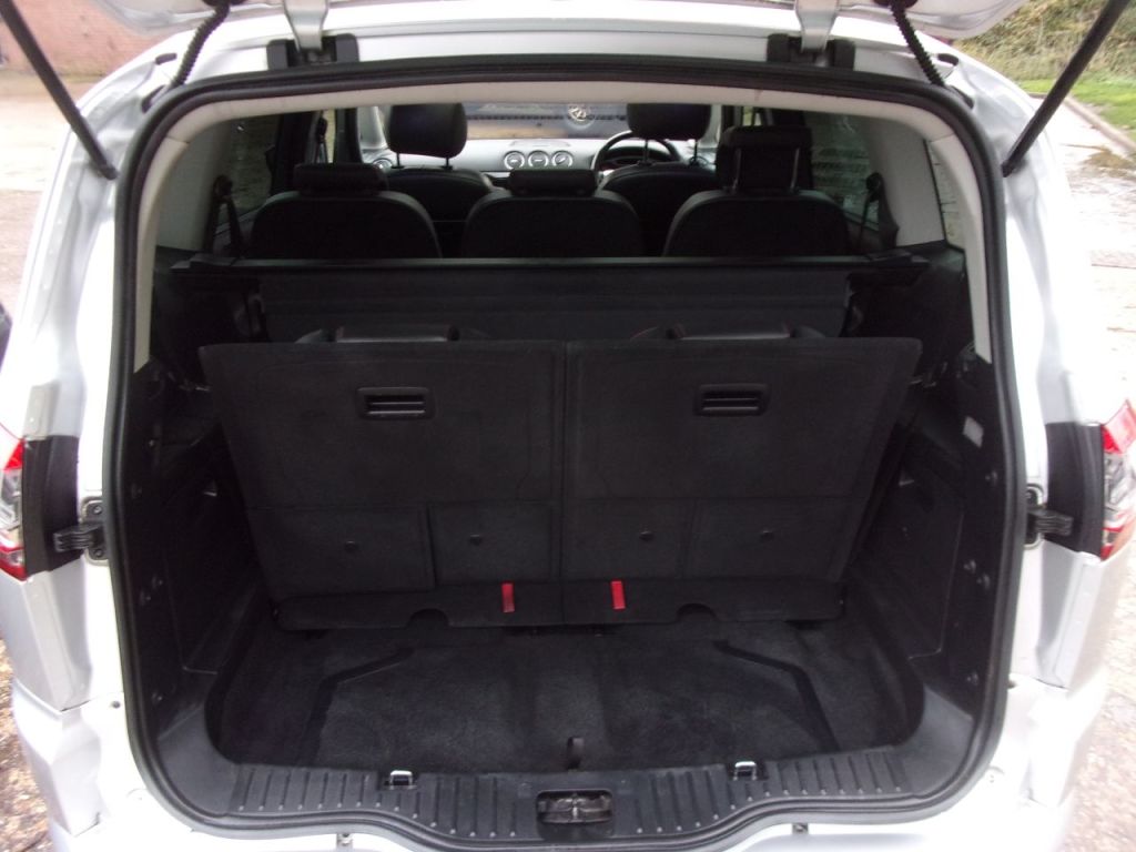 Used Ford S-Max 2010 for sale - 76495682: Photo 8