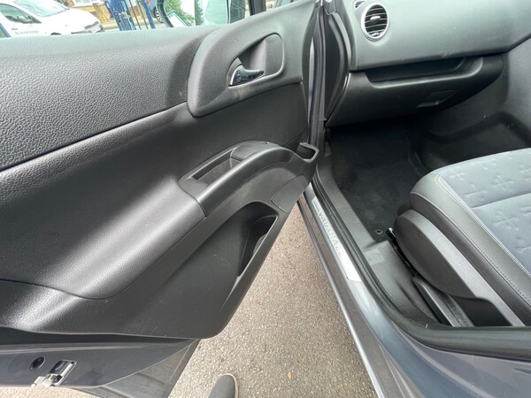 Used Vauxhall Meriva 2015 for sale - 75058526: Photo 18