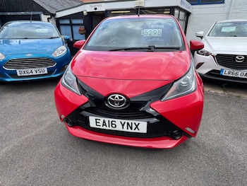 2016 (16) - 1.0 VVT-i X-Play 5dr