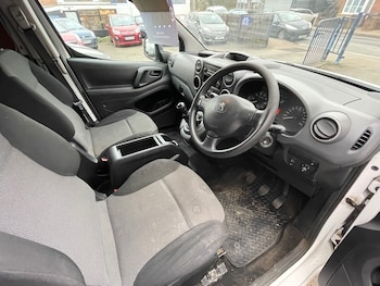 Used Peugeot Partner 2017 for sale - 77635752: Photo